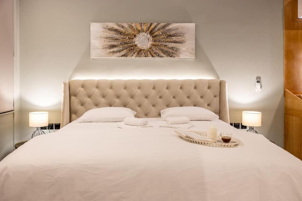 Smaragdi Luxury Jacuzzi Apartment Noho Premium Living أثينا المظهر الخارجي الصورة