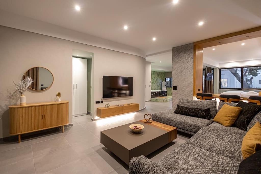Smaragdi Luxury Jacuzzi Apartment Noho Premium Living أثينا المظهر الخارجي الصورة